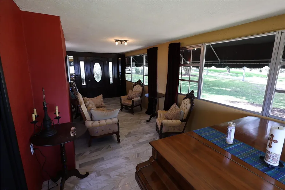 706 S LAKESHORE BOULEVARD Lake Wales, FL 33853