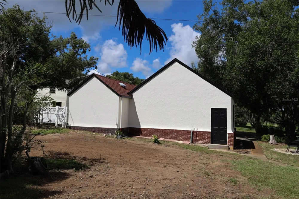 706 S LAKESHORE BOULEVARD Lake Wales, FL 33853