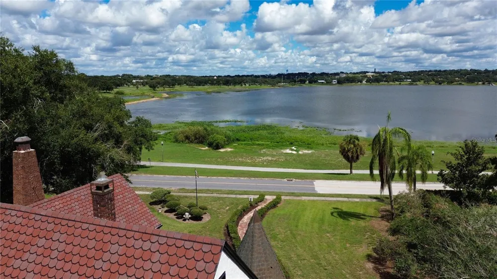 706 S LAKESHORE BOULEVARD Lake Wales, FL 33853