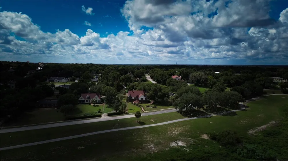 706 S LAKESHORE BOULEVARD Lake Wales, FL 33853