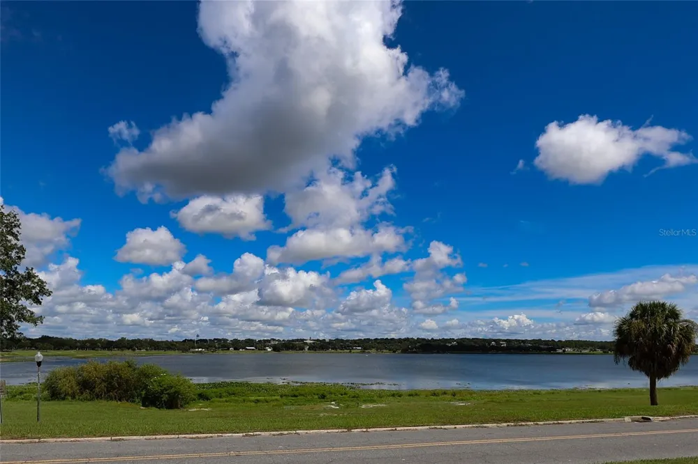706 S LAKESHORE BOULEVARD Lake Wales, FL 33853