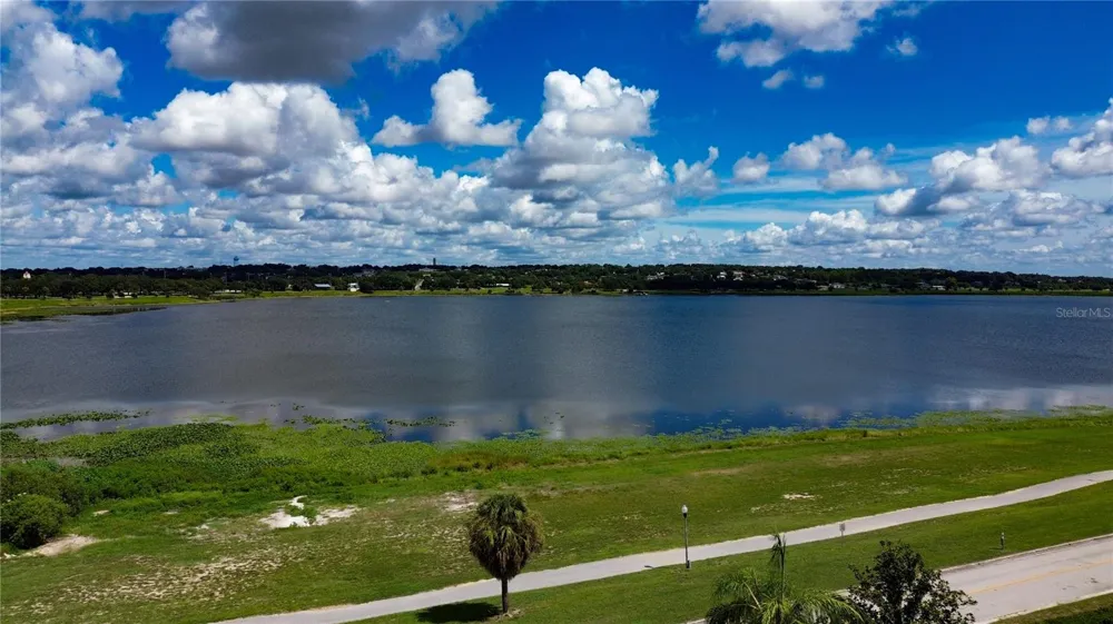 706 S LAKESHORE BOULEVARD Lake Wales, FL 33853