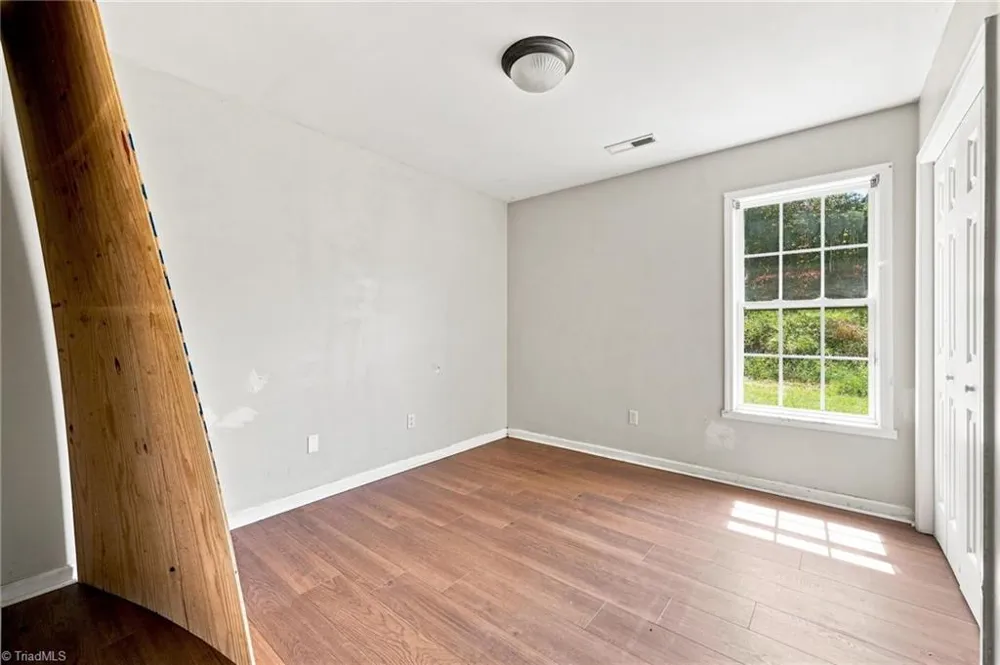 306 Walden Ridge Court Winston-Salem, NC 27127