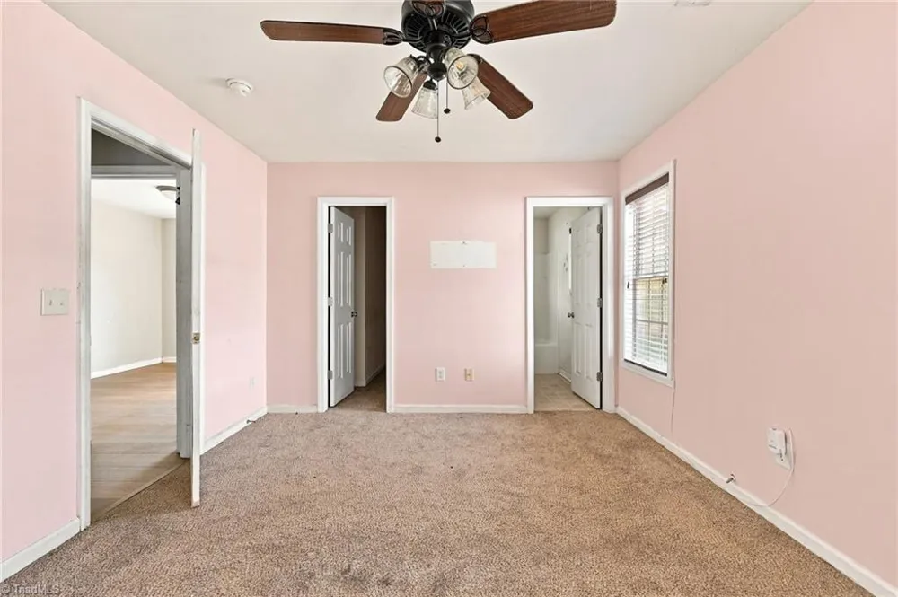 306 Walden Ridge Court Winston-Salem, NC 27127