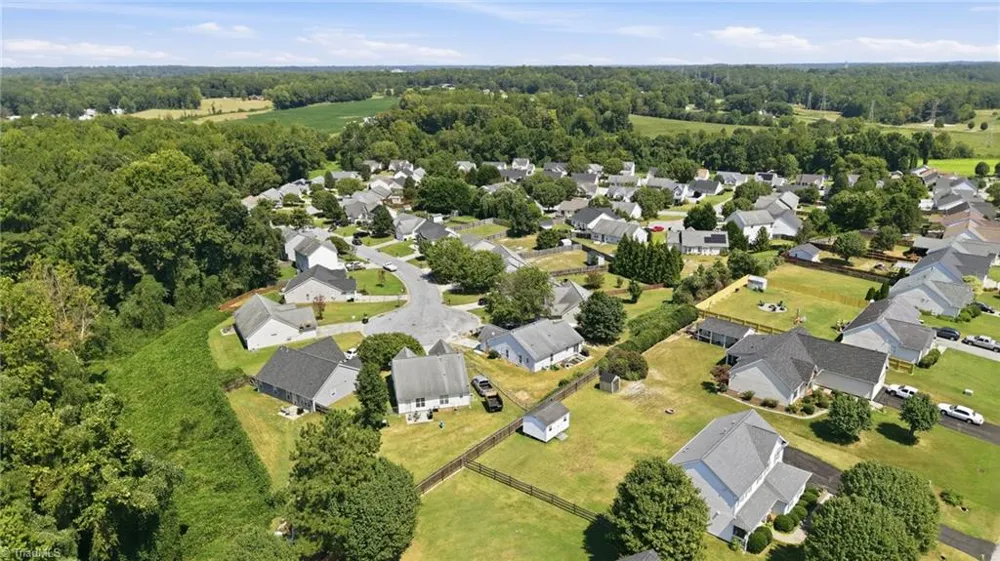 306 Walden Ridge Court Winston-Salem, NC 27127
