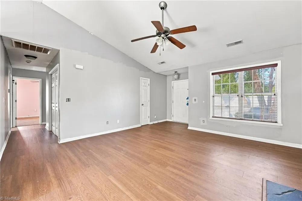 306 Walden Ridge Court Winston-Salem, NC 27127
