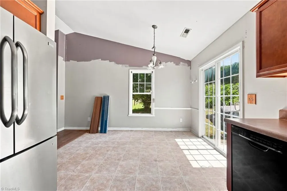 306 Walden Ridge Court Winston-Salem, NC 27127