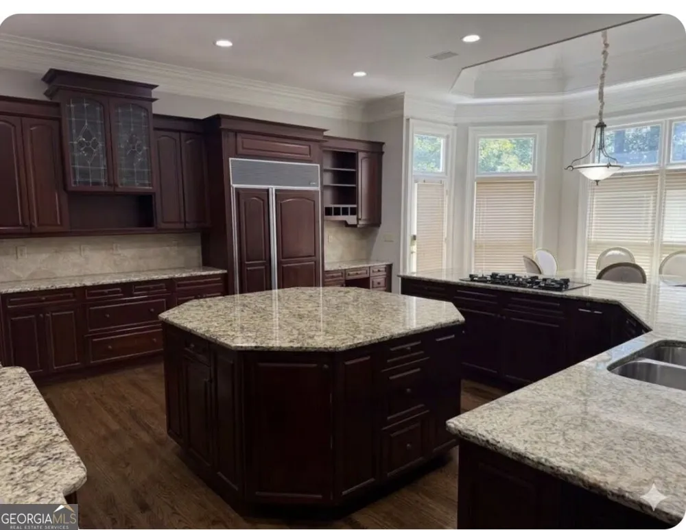 2212 Ascott Valley Trc Johns Creek, GA 30097