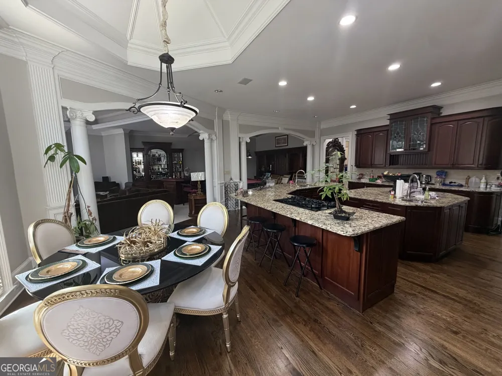 2212 Ascott Valley Trc Johns Creek, GA 30097