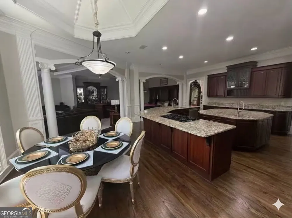 2212 Ascott Valley Trc Johns Creek, GA 30097