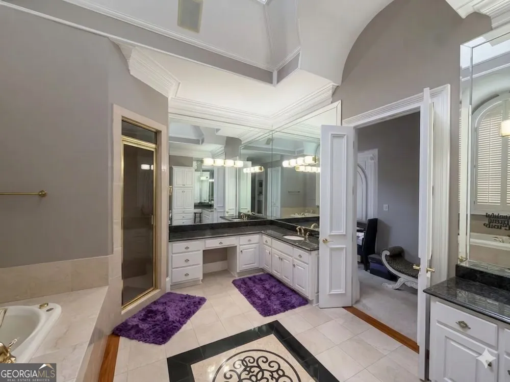 2212 Ascott Valley Trc Johns Creek, GA 30097