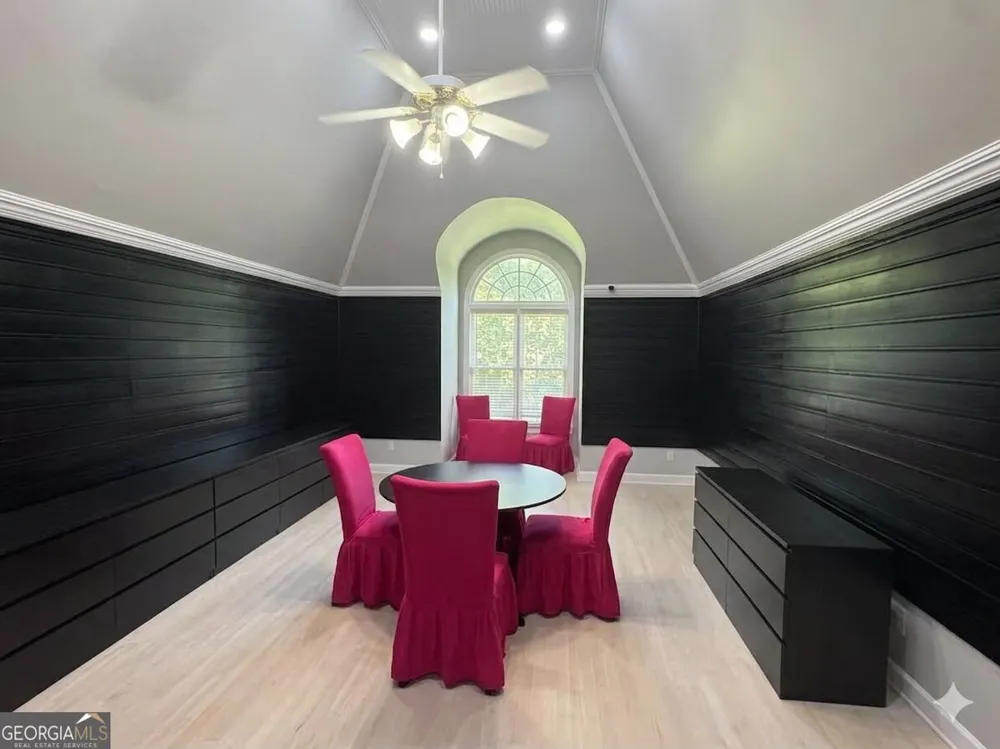 2212 Ascott Valley Trc Johns Creek, GA 30097