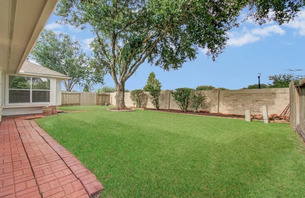 2311 Meadow Briar Drive Sugar Land, TX 77498