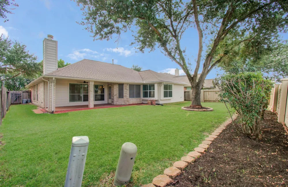 2311 Meadow Briar Drive Sugar Land, TX 77498