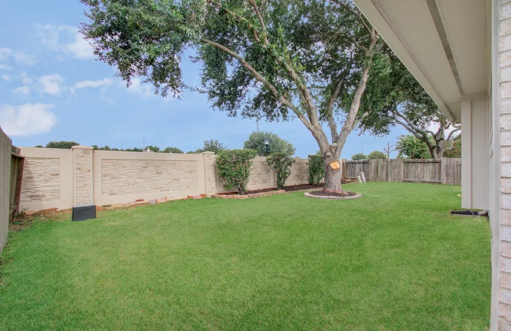 2311 Meadow Briar Drive Sugar Land, TX 77498