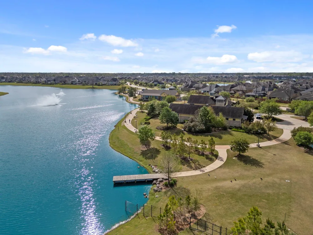 1806 Sienna Grove Drive Missouri City, TX 77459