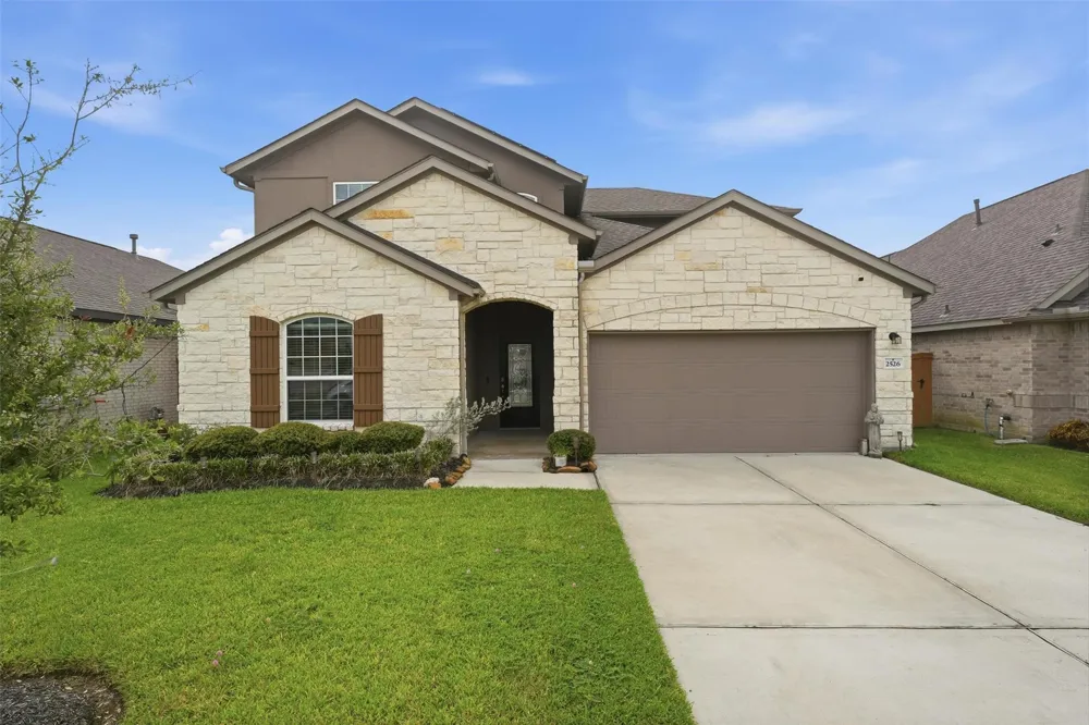 2526 Bayrose Drive La Marque, TX 77568