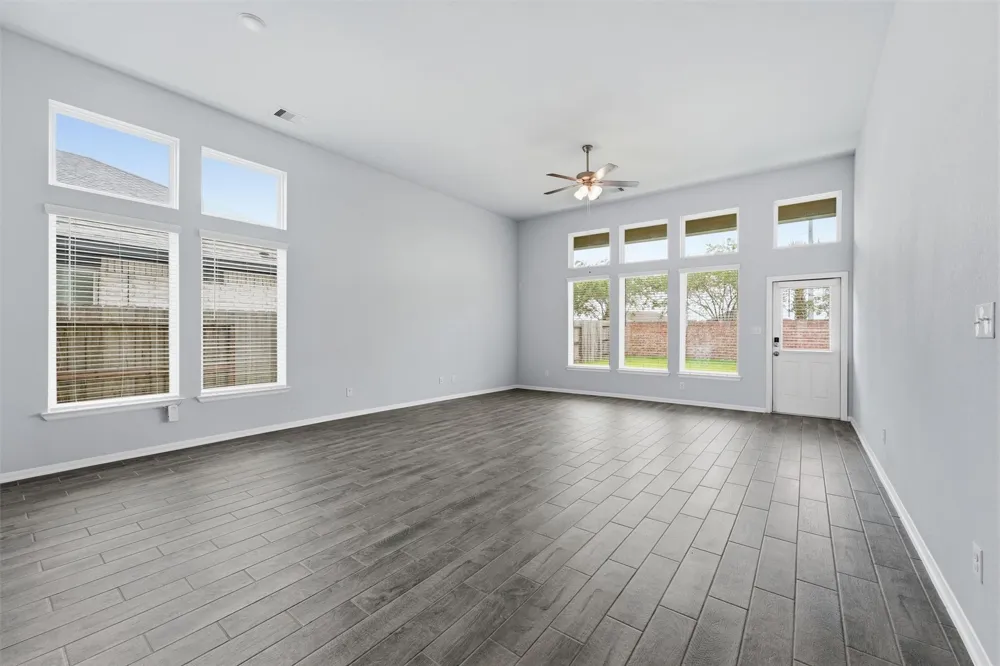 2526 Bayrose Drive La Marque, TX 77568