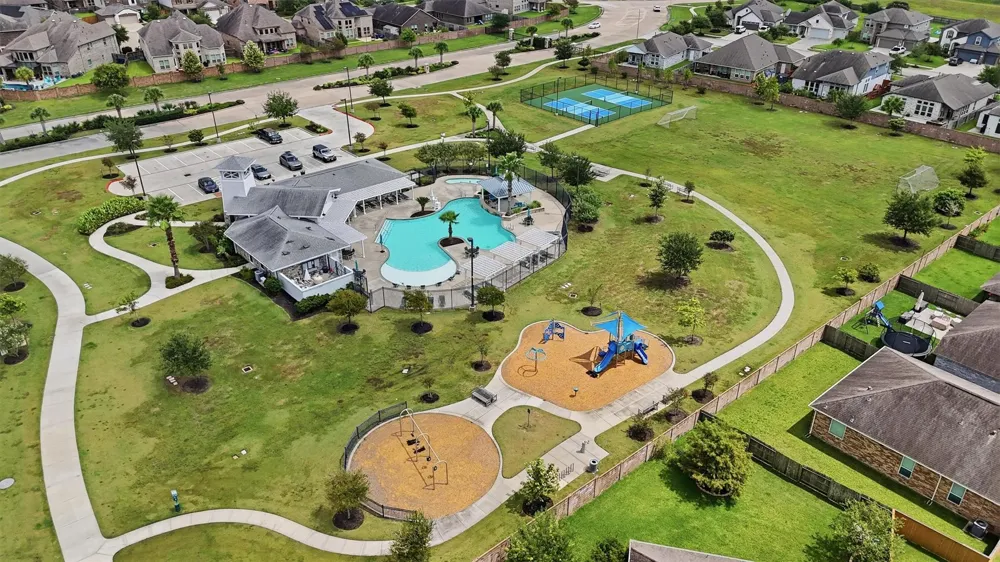 2526 Bayrose Drive La Marque, TX 77568
