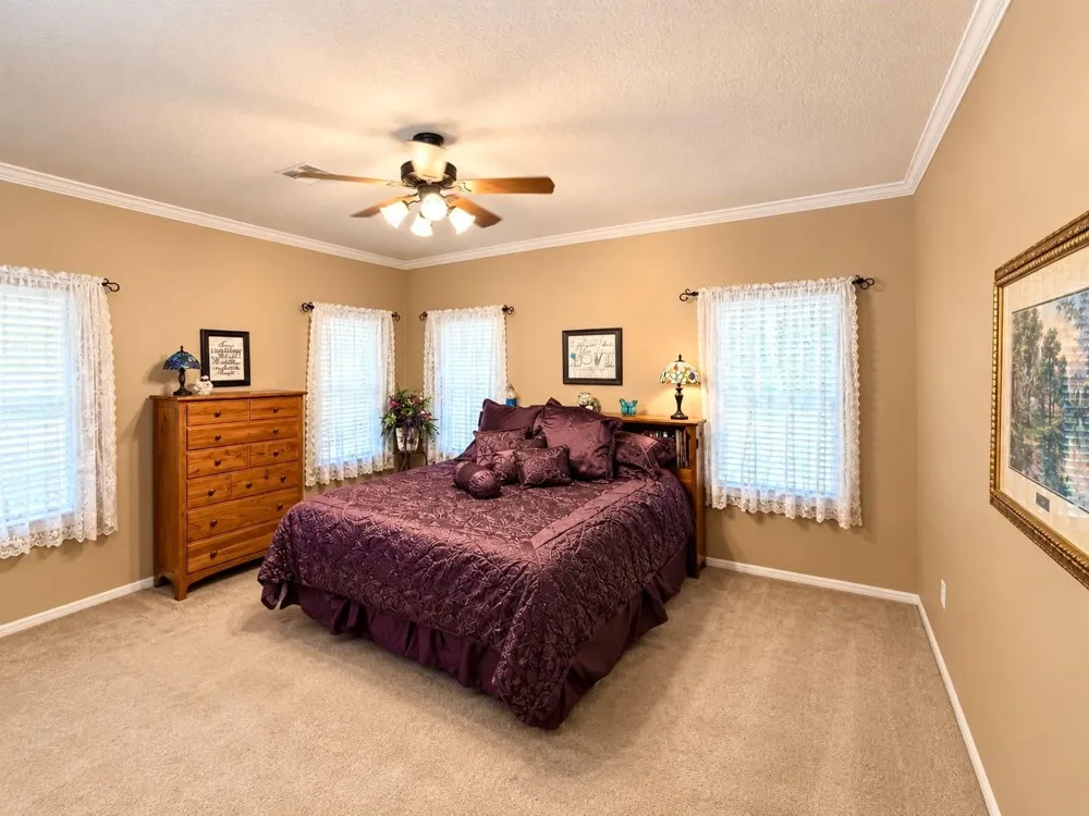 307 Standing Oaks Lane Sealy, TX 77474