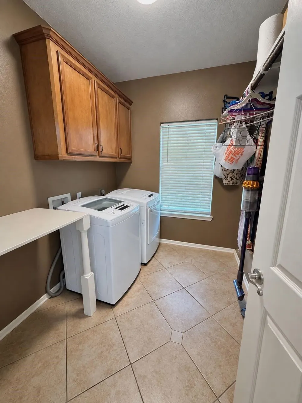 307 Standing Oaks Lane Sealy, TX 77474