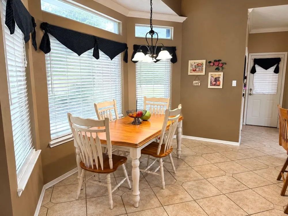 307 Standing Oaks Lane Sealy, TX 77474