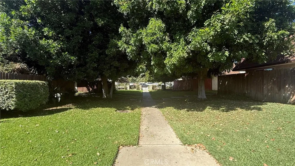 5572 Temple City Temple City, CA 91780