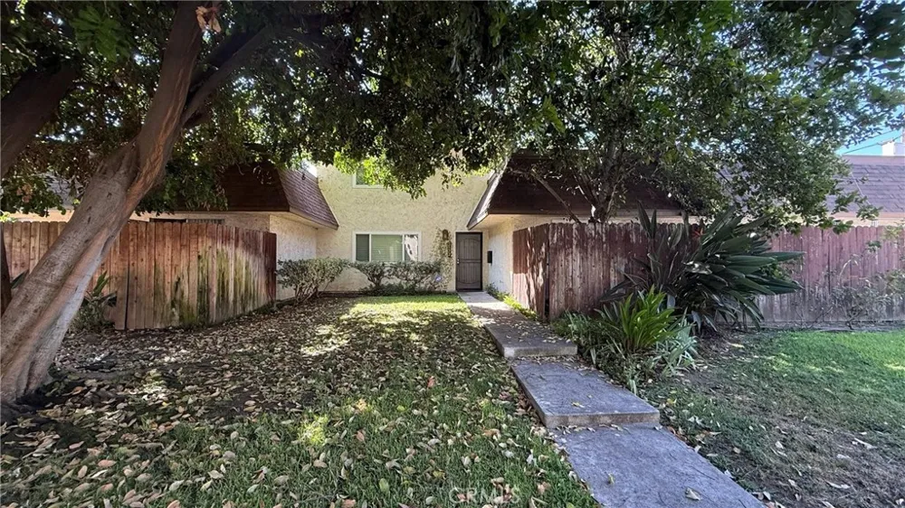 5572 Temple City Temple City, CA 91780