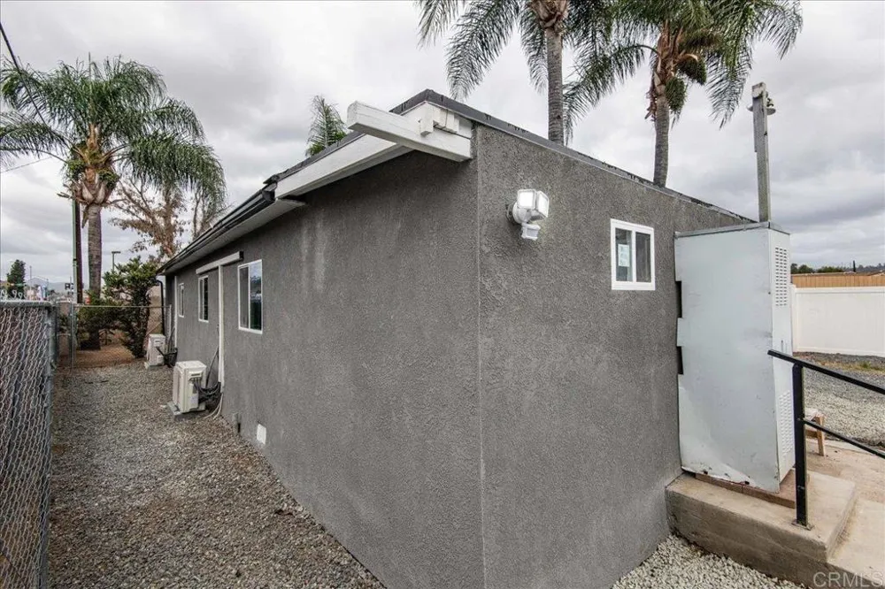 9742 Los Coches Rd Lakeside, CA 92040