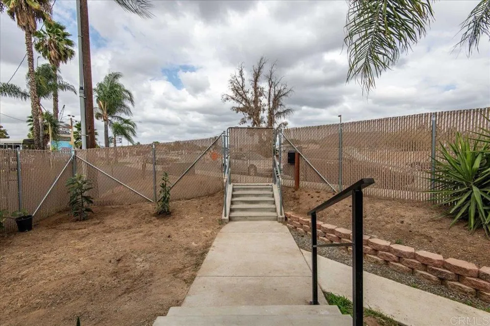 9742 Los Coches Rd Lakeside, CA 92040