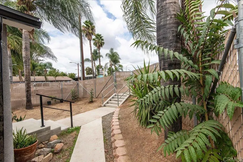 9742 Los Coches Rd Lakeside, CA 92040