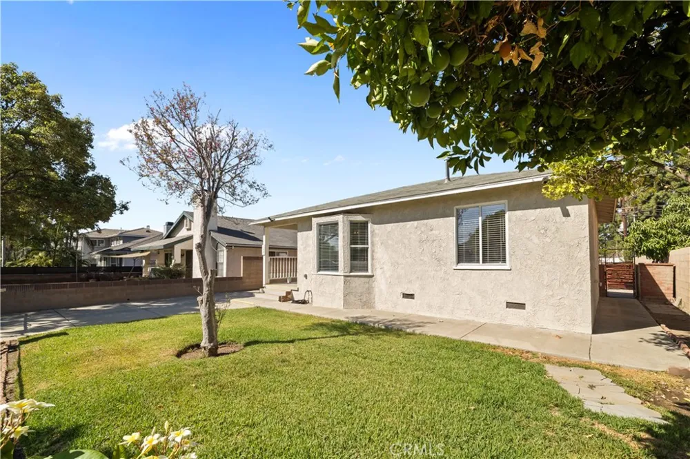 157 Alameda Avenue Azusa, CA 91702