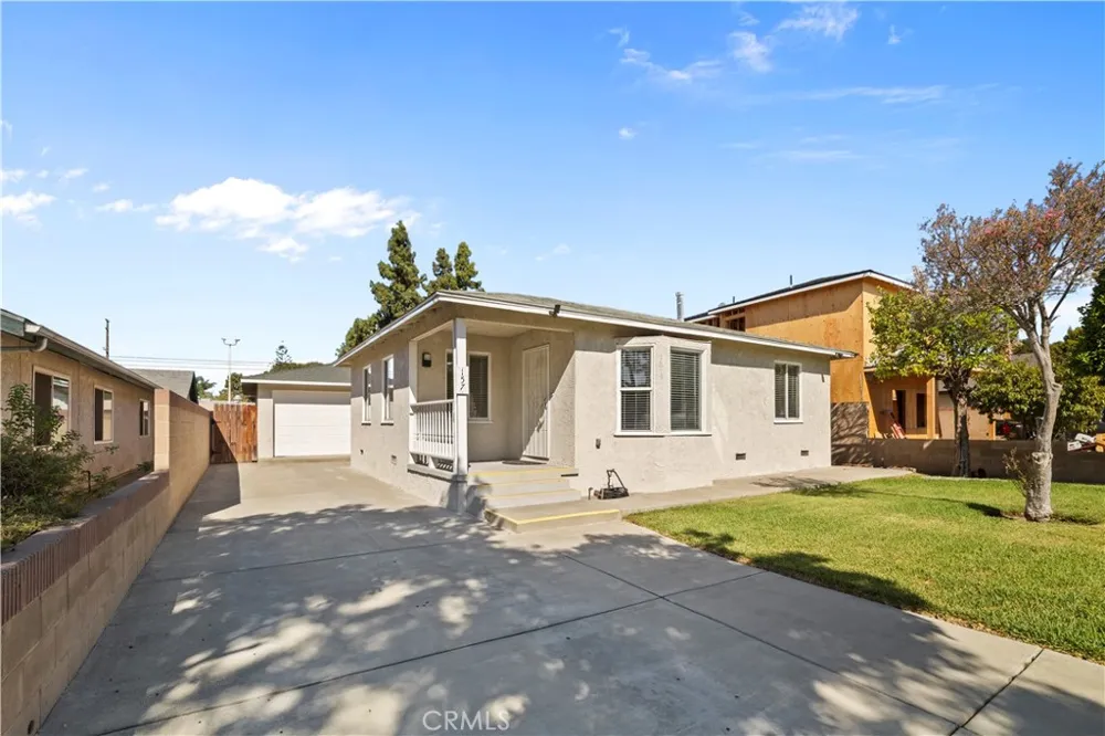 157 Alameda Avenue Azusa, CA 91702