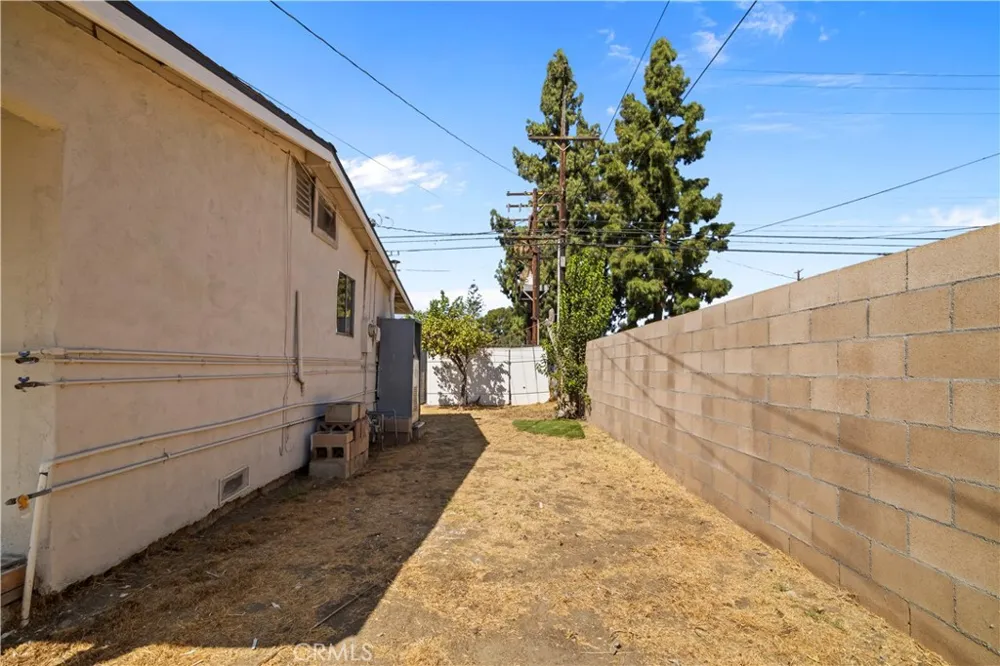 157 Alameda Avenue Azusa, CA 91702