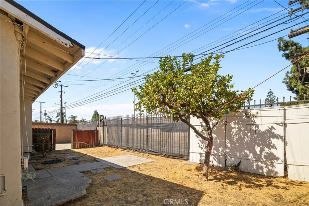 157 Alameda Avenue Azusa, CA 91702
