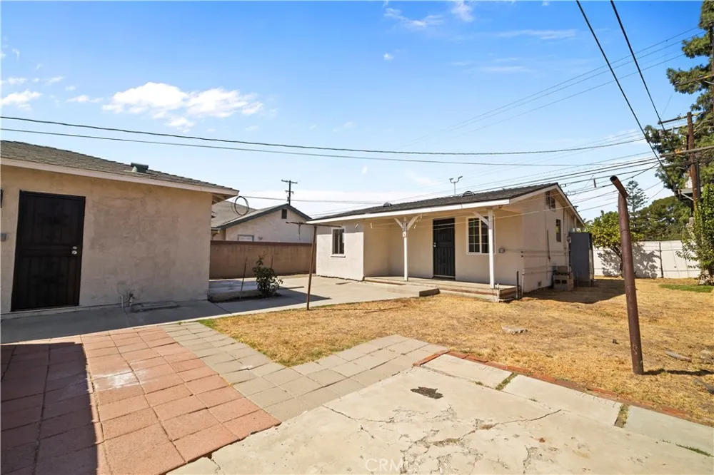 157 Alameda Avenue Azusa, CA 91702