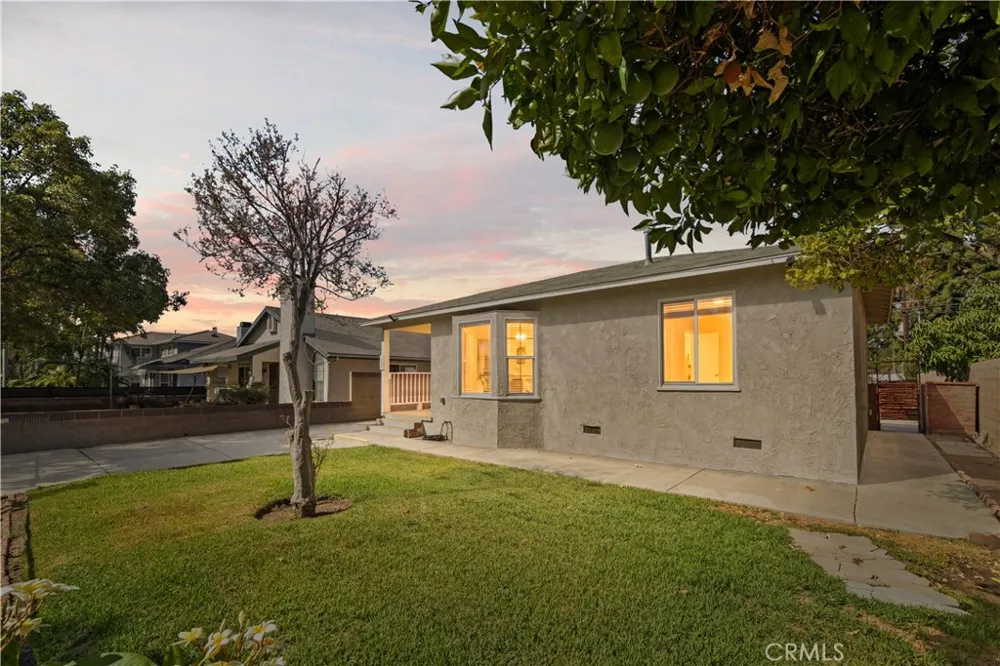 157 Alameda Avenue Azusa, CA 91702