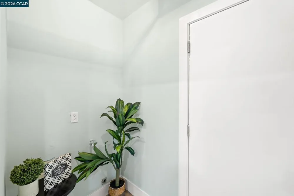 2549 78Th Ave Oakland, CA 94605