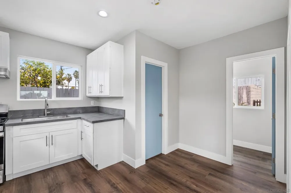 1661 Colfax Dr Lemon Grove, CA 91945