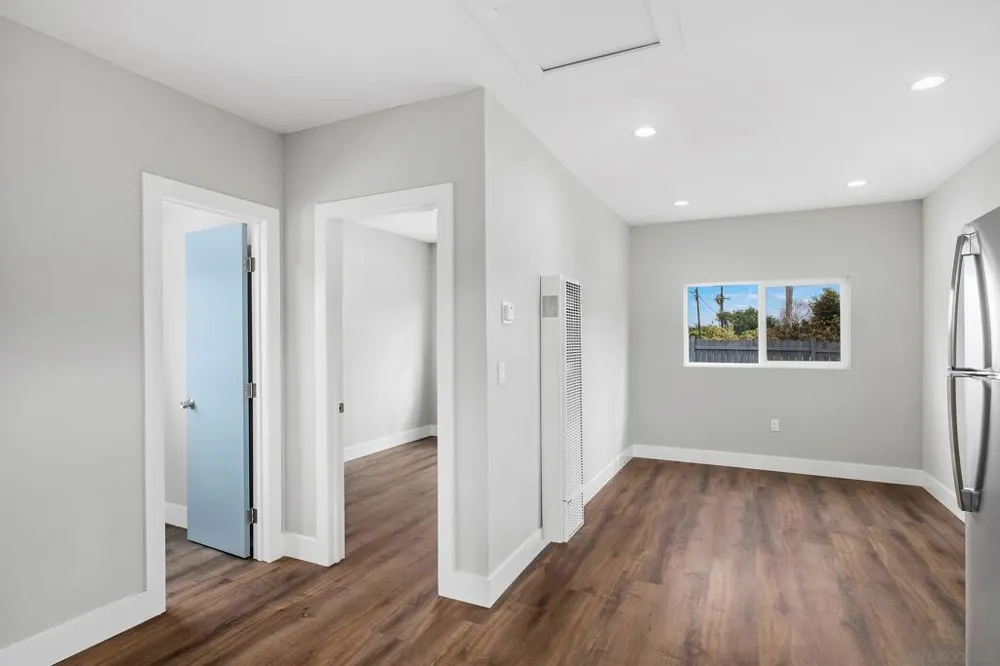 1661 Colfax Dr Lemon Grove, CA 91945