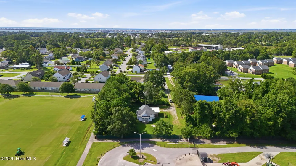 1112 Wilson Avenue Morehead City, NC 28557