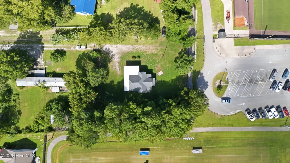 1112 Wilson Avenue Morehead City, NC 28557