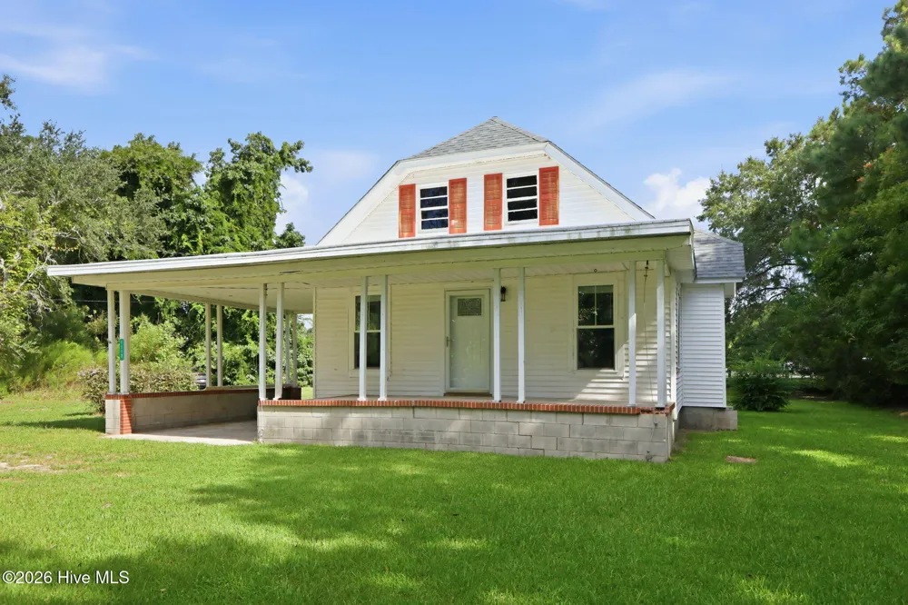 1112 Wilson Avenue Morehead City, NC 28557
