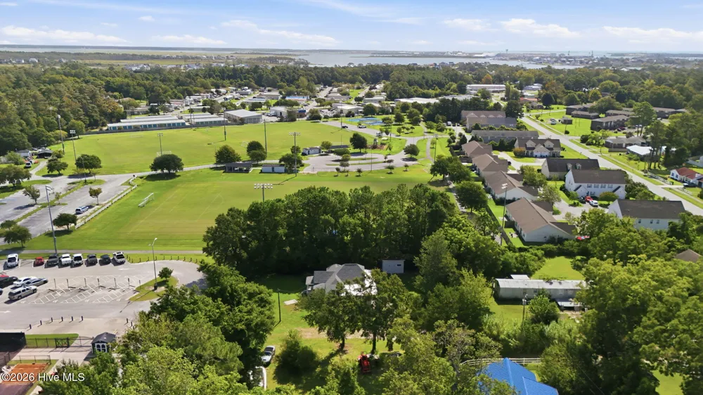 1112 Wilson Avenue Morehead City, NC 28557
