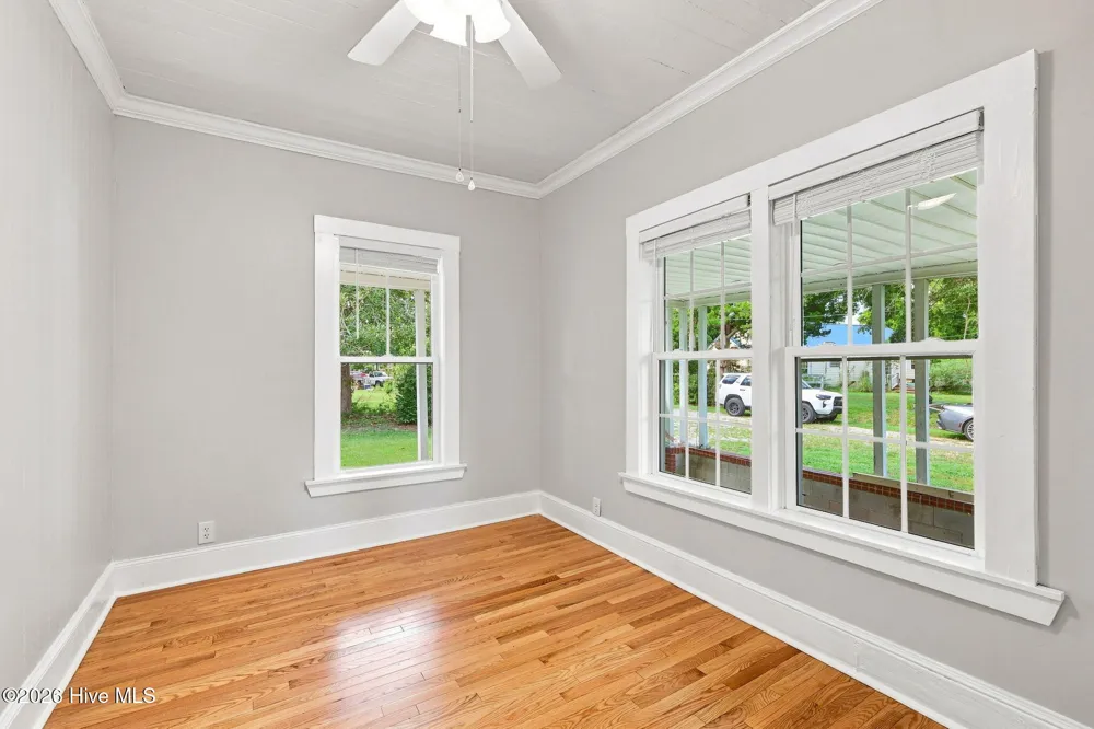 1112 Wilson Avenue Morehead City, NC 28557