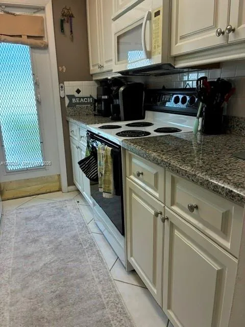 3600 Ocean Dr #108 Singer Island, FL 33404
