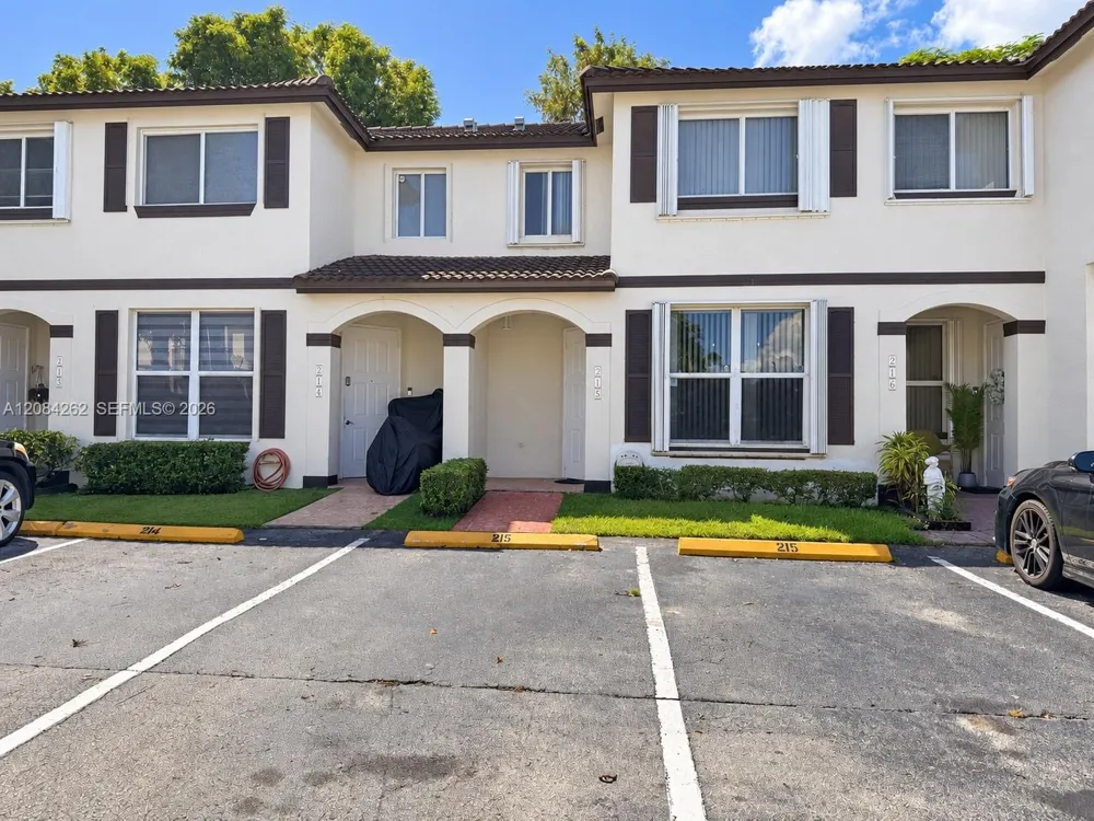 8745 SW 152nd Ave #215 Miami, FL 33193