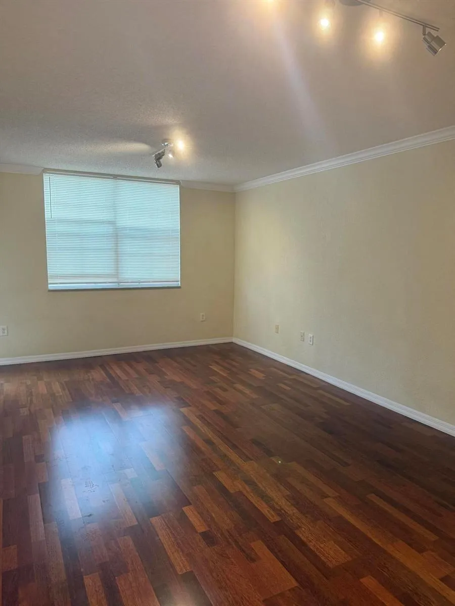 1801 FLAGLER DRIVE #418 West Palm Beach, FL 33407