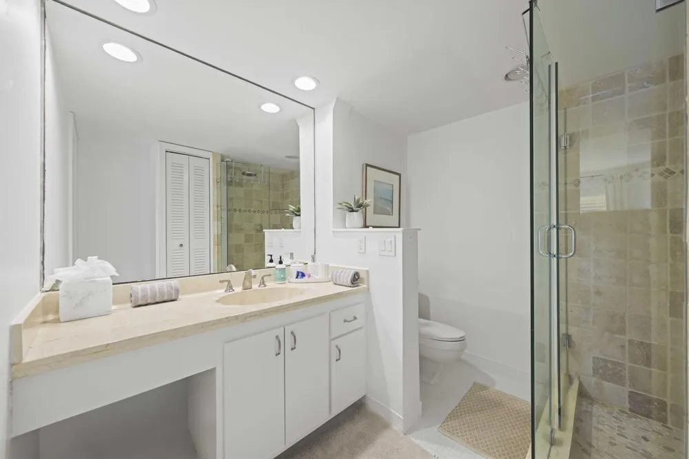 1111 S Ocean Boulevard #214 Boca Raton, FL 33432