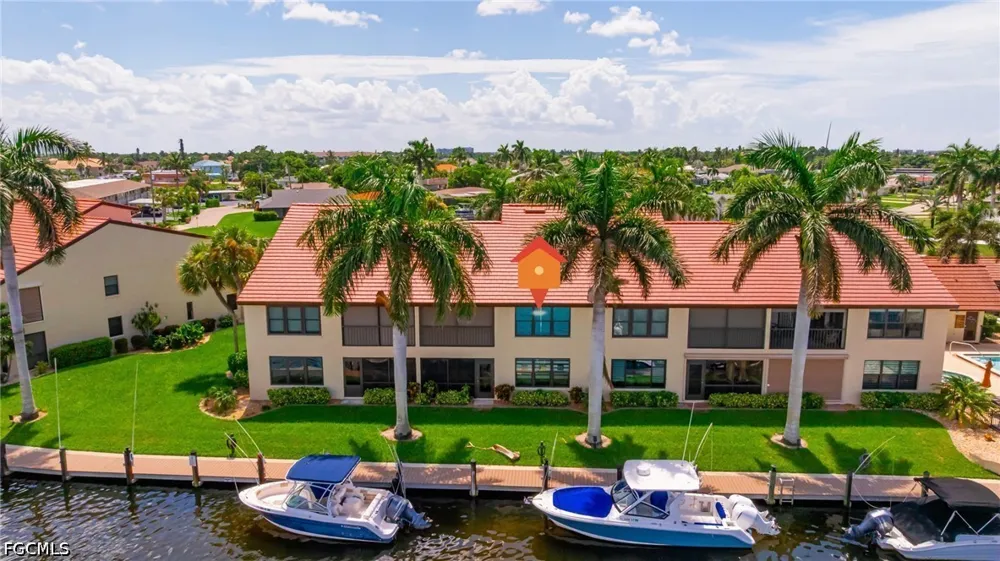 Sunnybrook Court #20 Cape Coral, FL 33904